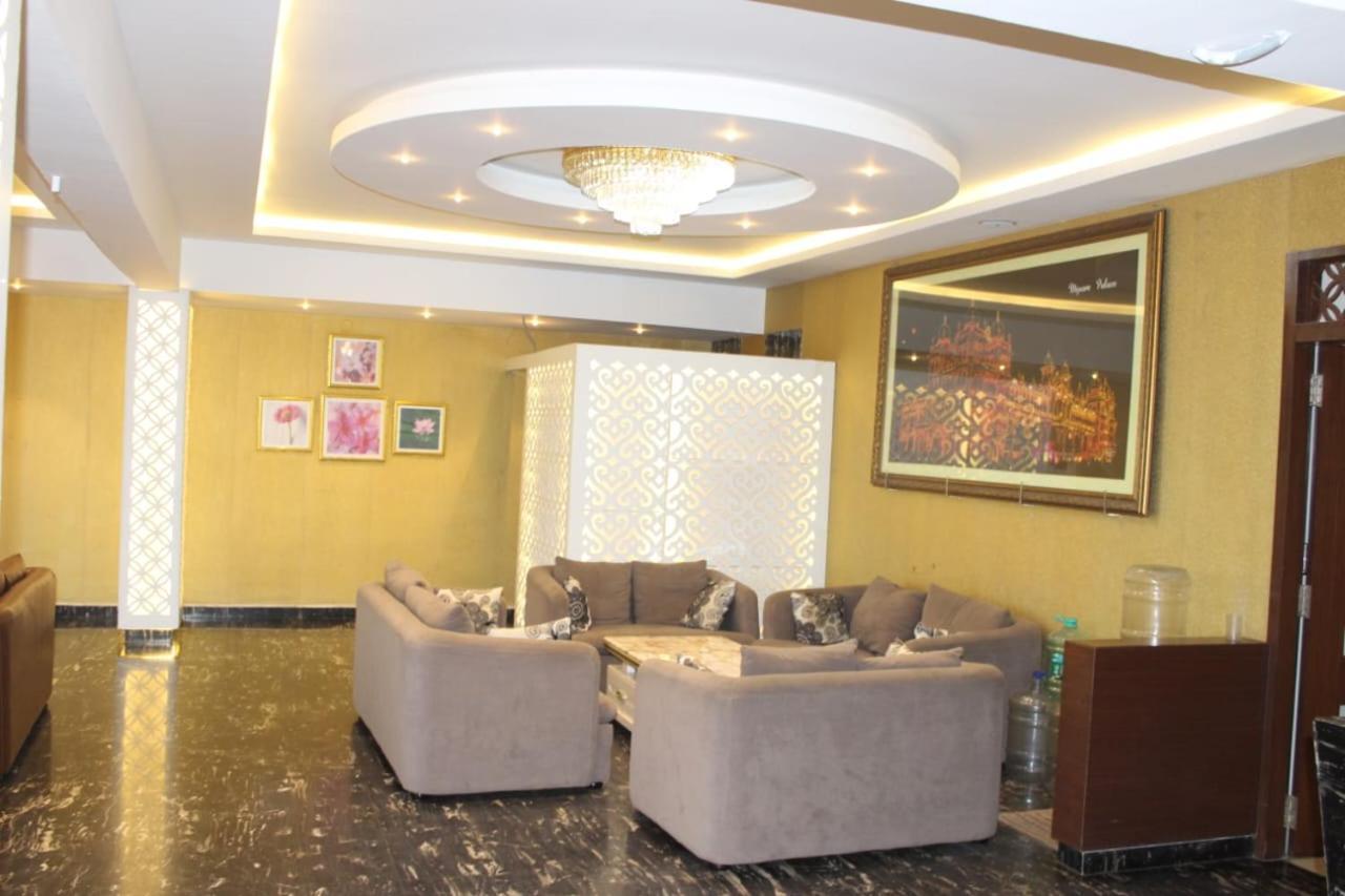 Grand Milestone Villa Mysore Exterior photo